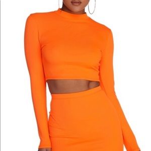Mock neck cropped neon top